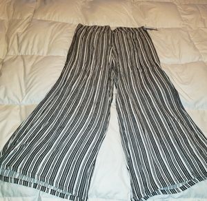 Apt. 9 Black and White Striped linen pants.